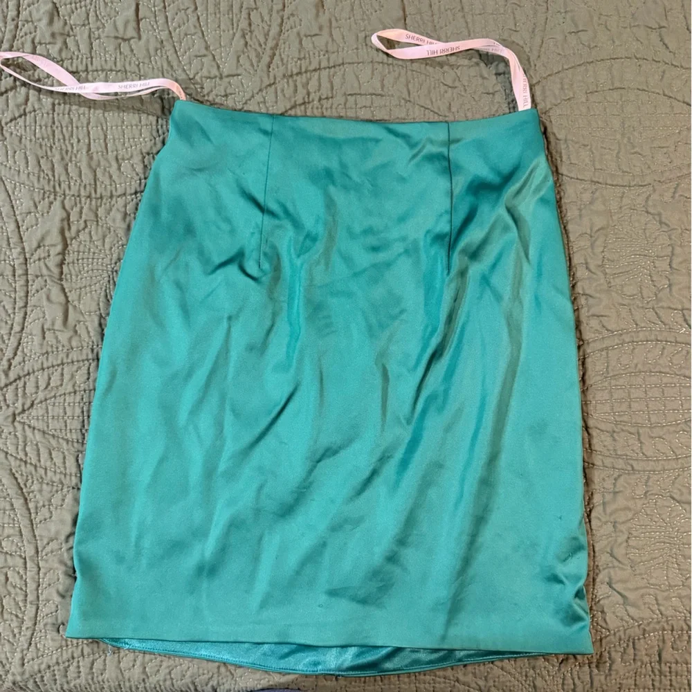 Sherri Hill Emerald Green Two Piece Dress - Picture 2 of 9